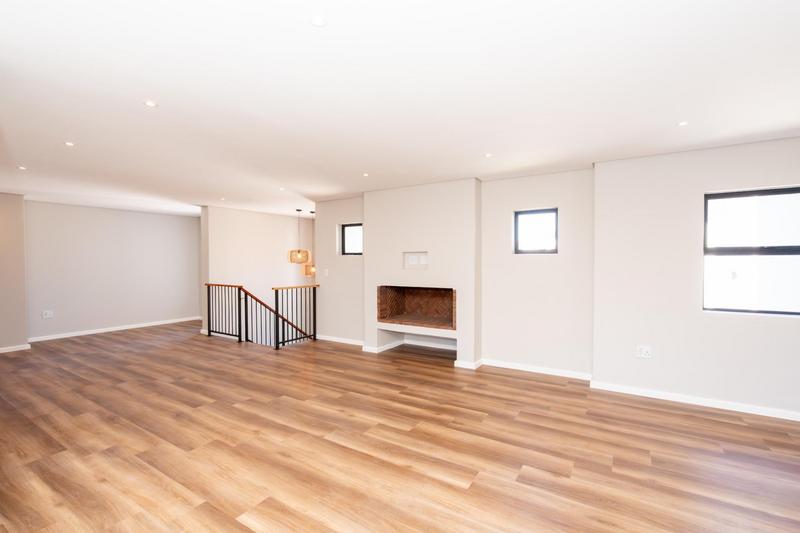 3 Bedroom Property for Sale in Country Club Western Cape